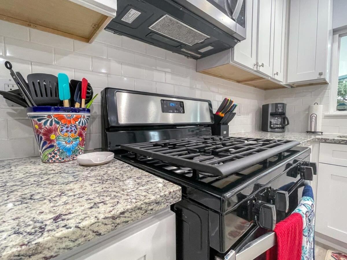Holiday home Mainhouse-mins To Downtown Serene At Santa Monica
